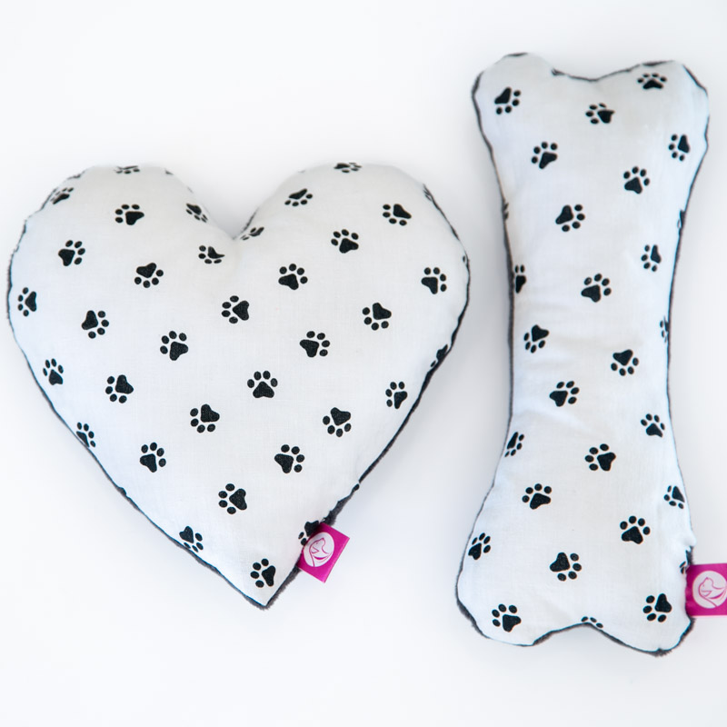 Poduszki dla psów ręcznie szyte - zestaw kość i serduszko